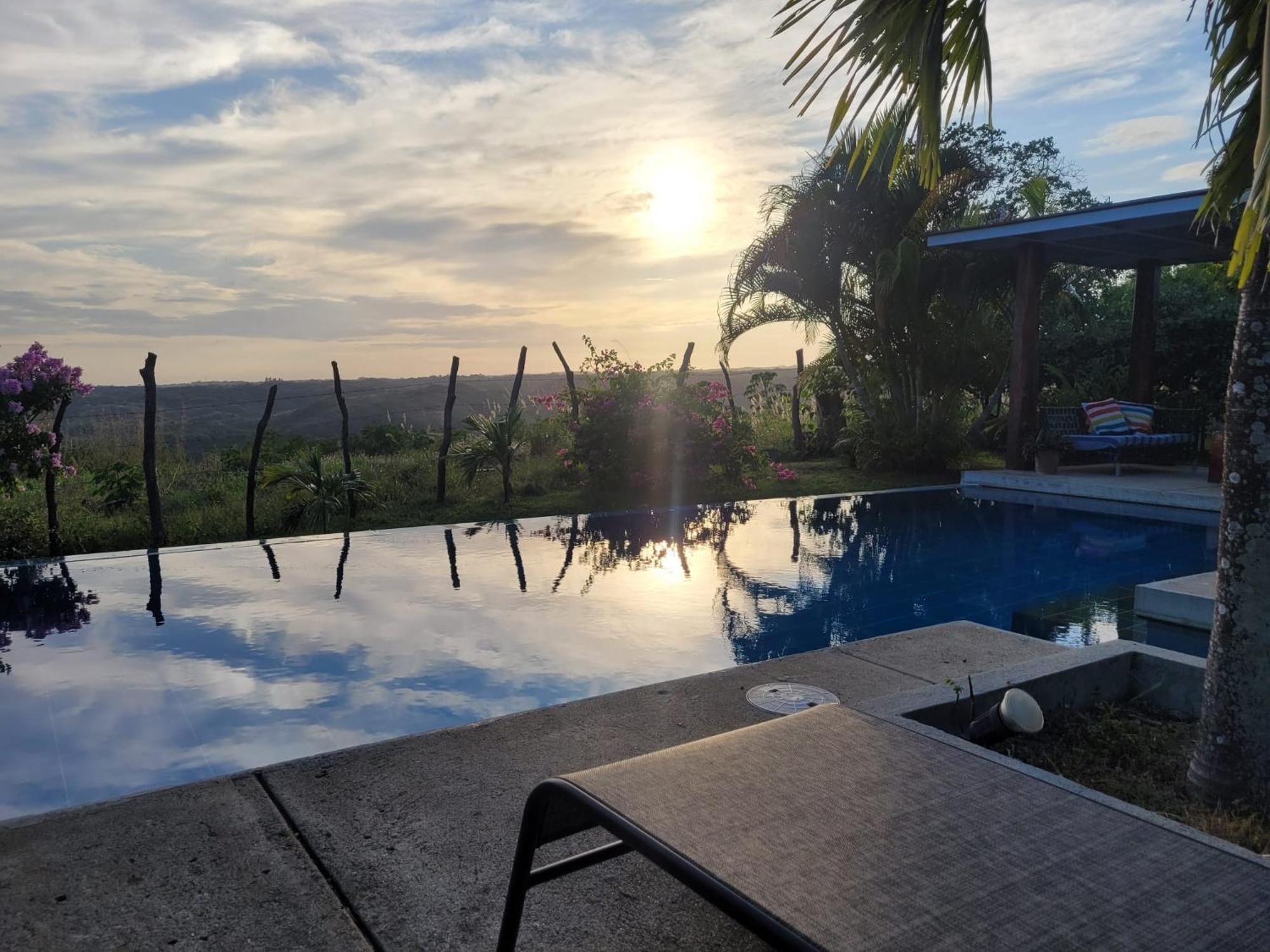 プラヤ・コロナド La Maracuya Panama Bed & Breakfast エクステリア 写真